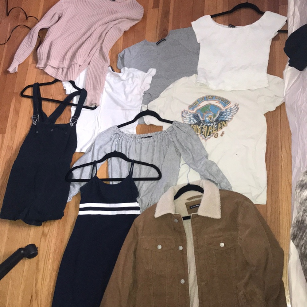BRANDY MELVILLE HUGE LOT